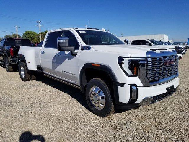New 2026 GMC Sierra 3500 Denali w/ Technology Package AWD/4WD image 6