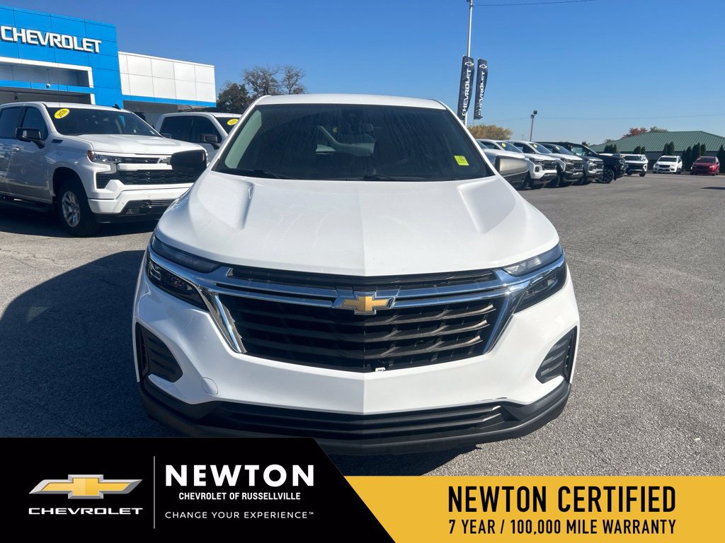 Used 2022 Chevrolet Equinox LS AWD/4WD image 2