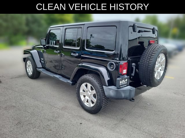Used 2016 Jeep Wrangler Unlimited Sahara w/ Connectivity Group AWD/4WD image 3