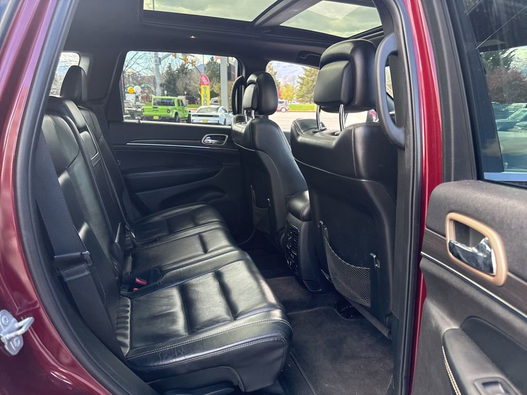 Used 2017 Jeep Grand Cherokee Limited w/ Luxury Group II image 12