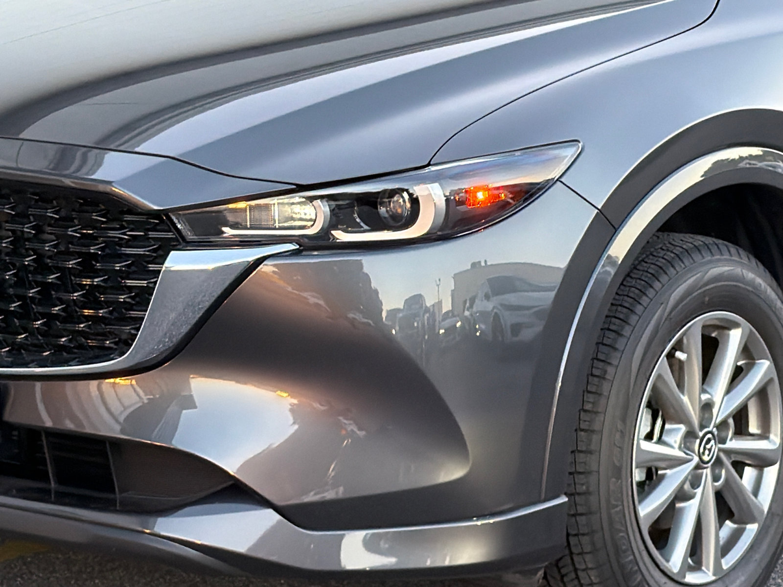Certified 2025 MAZDA CX-5 AWD 2.5 S w/ Select Package image 2
