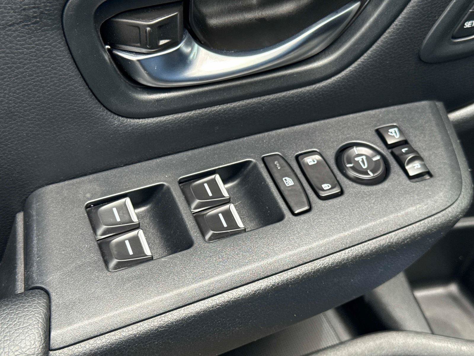 Used 2023 Honda Pilot TrailSport image 21