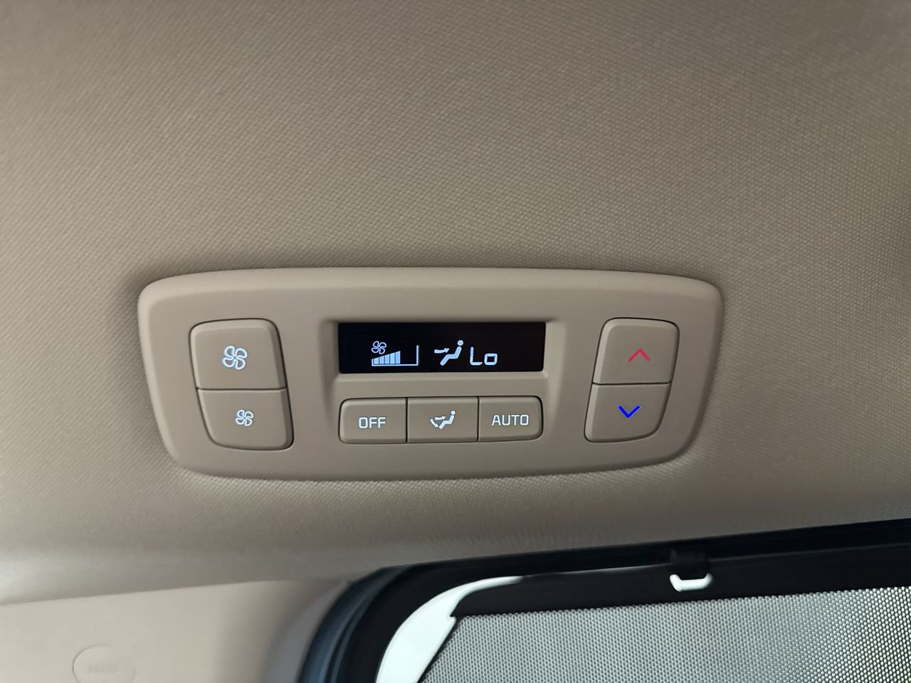 New 2026 Kia Carnival EX FWD image 29