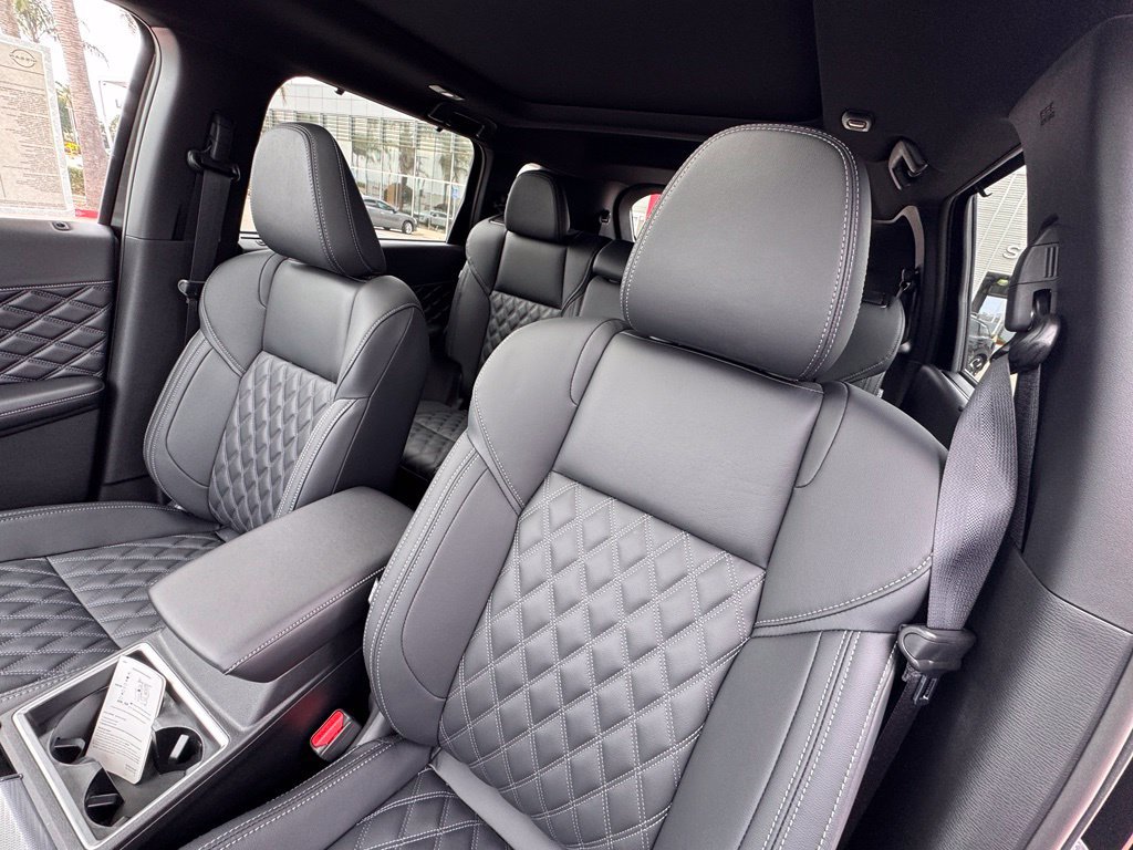 New 2026 Nissan Rogue Platinum AWD/4WD image 12