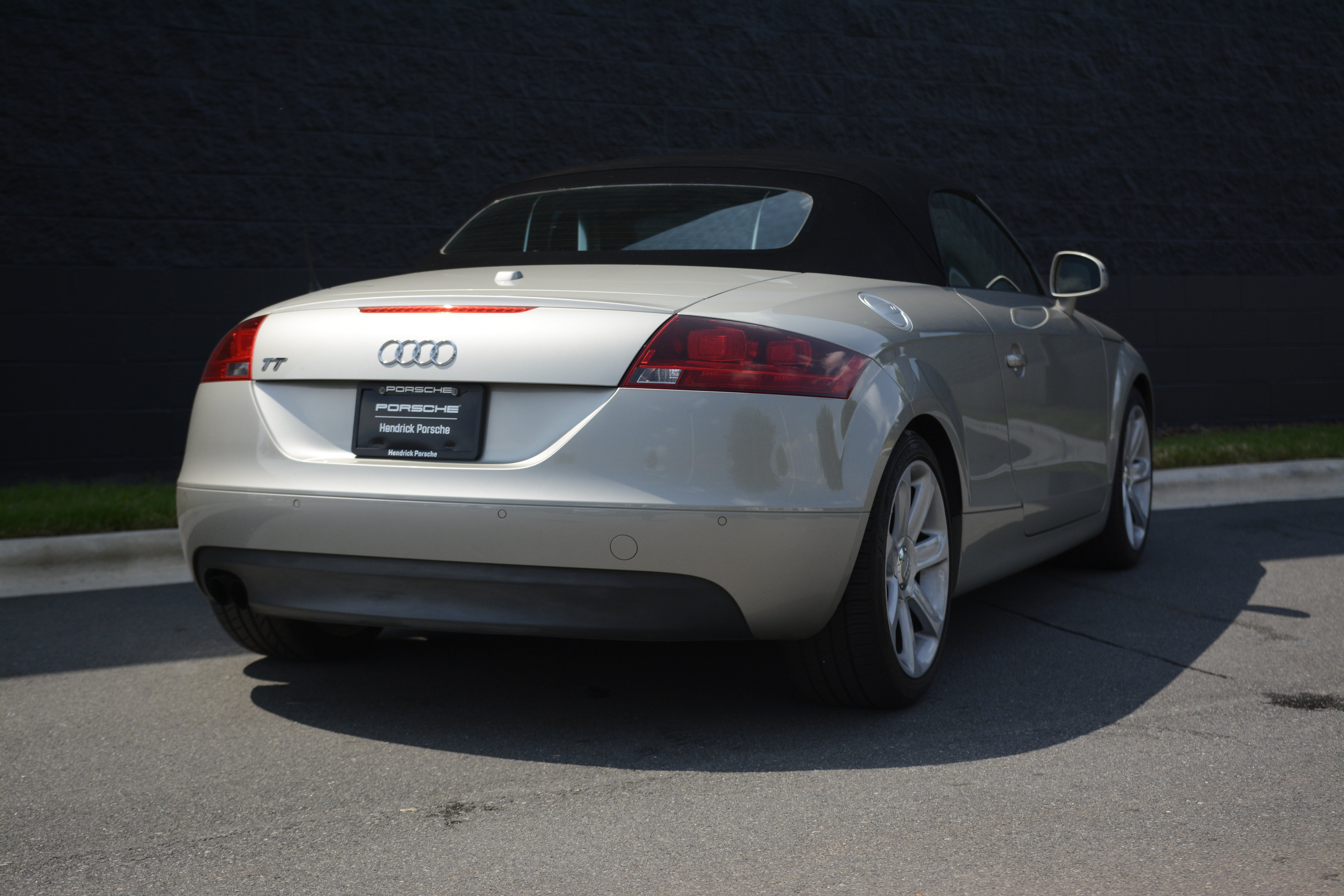 Used 2008 Audi TT 2.0T FWD image 7