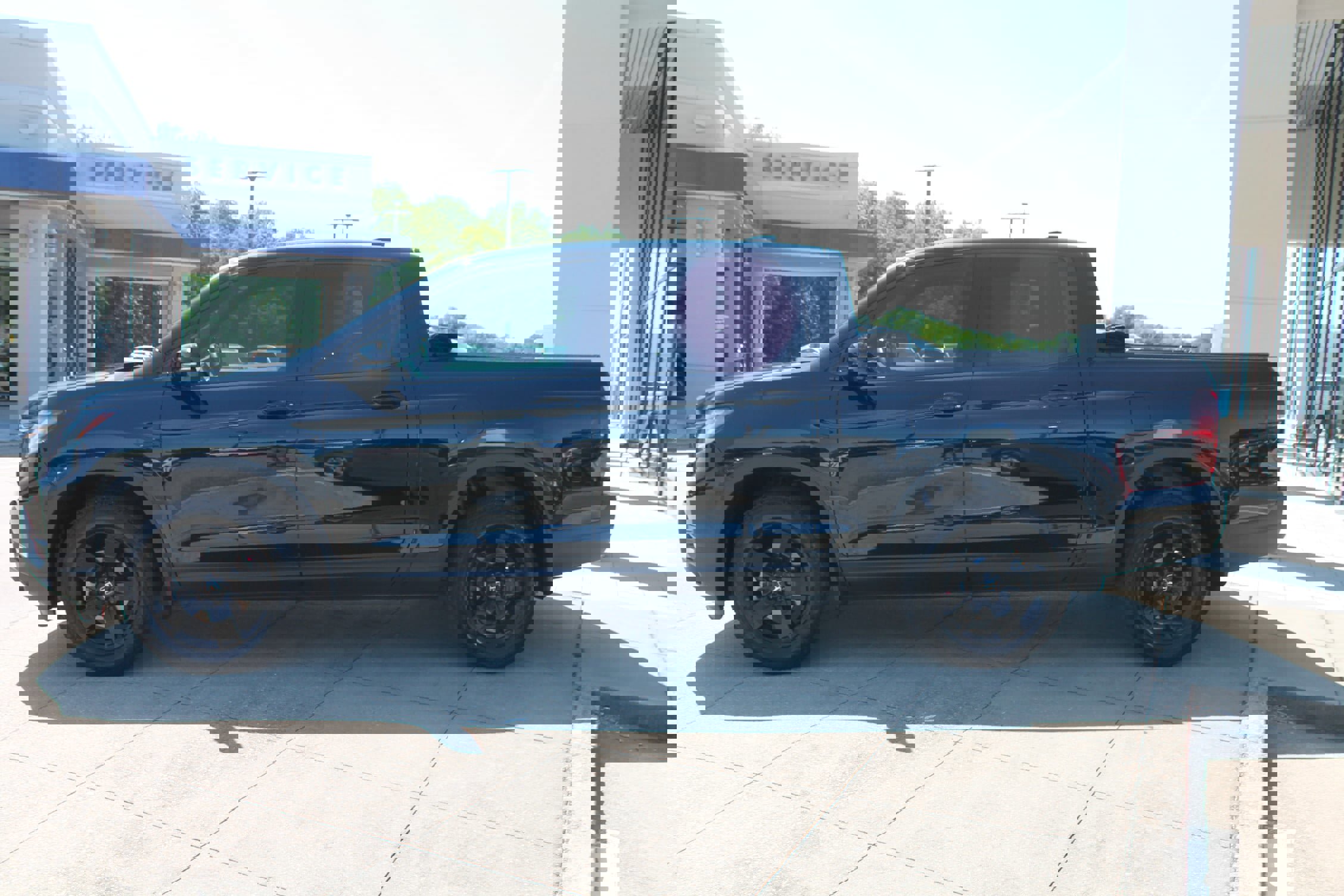 Used 2025 Honda Ridgeline Black Edition image 7