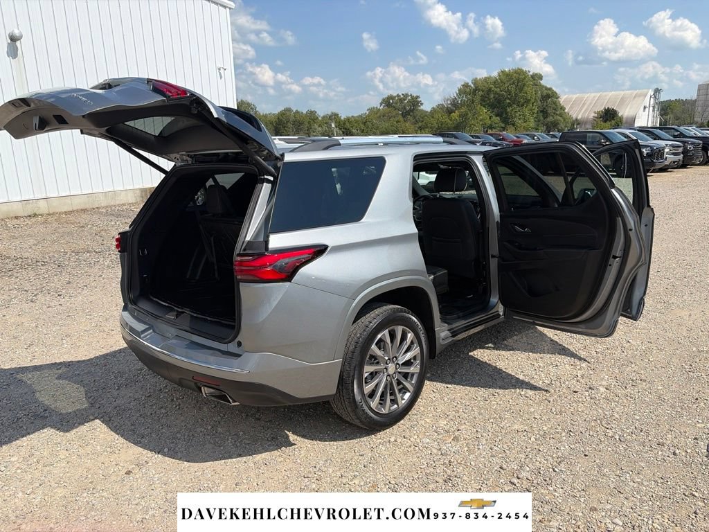 Used 2023 Chevrolet Traverse Premier AWD/4WD image 30