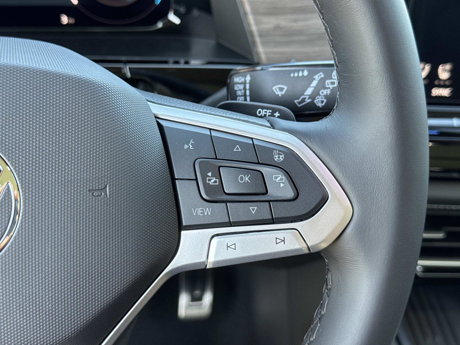 New 2026 Volkswagen Atlas SEL Premium R-Line image 12