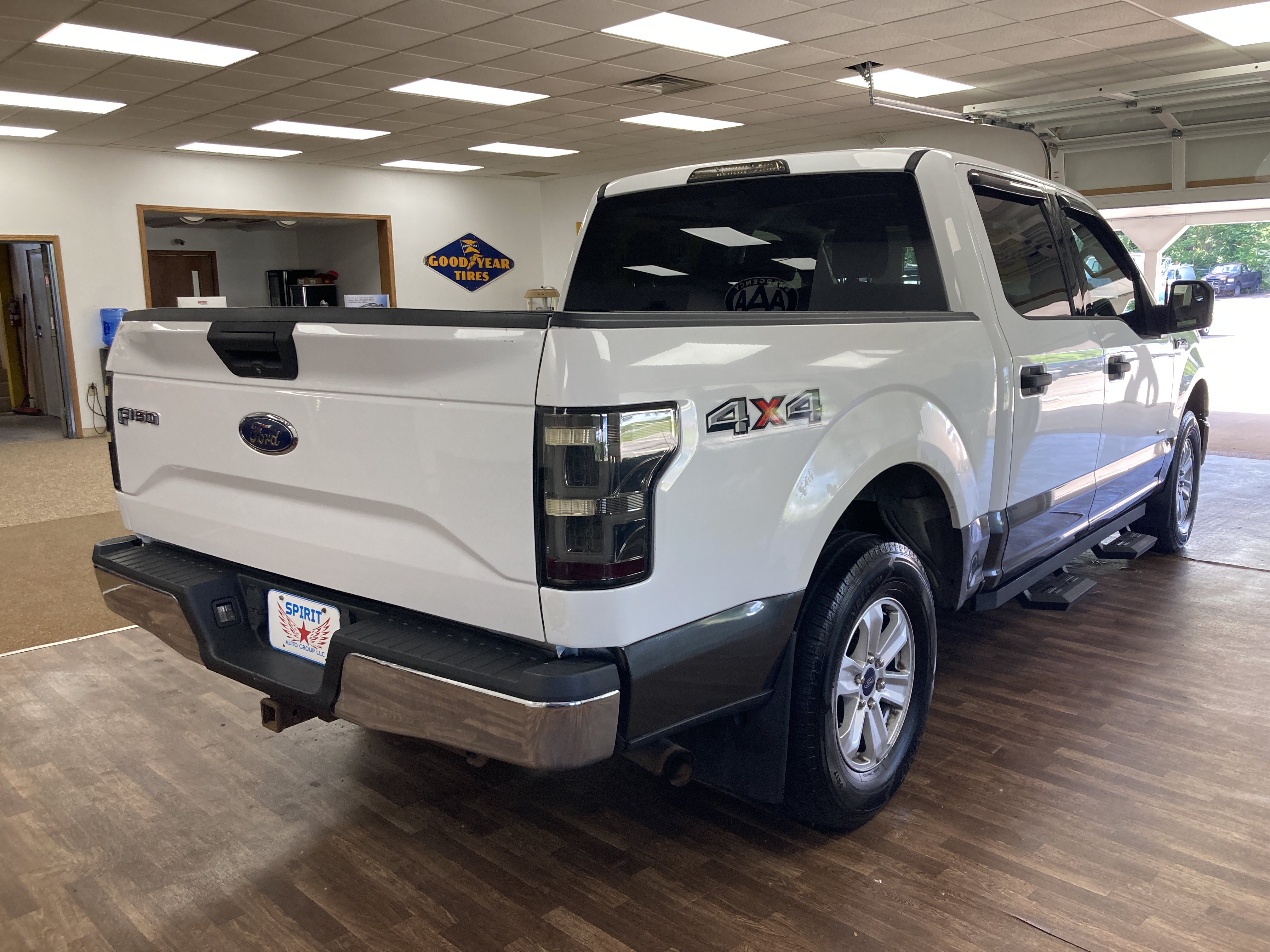 Used 2016 Ford F150 XLT w/ Equipment Group 301A Mid AWD/4WD image 7