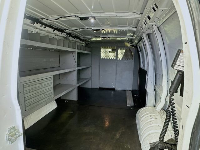 Used 2021 Chevrolet Express 3500 w/ Driver Convenience Package image 20