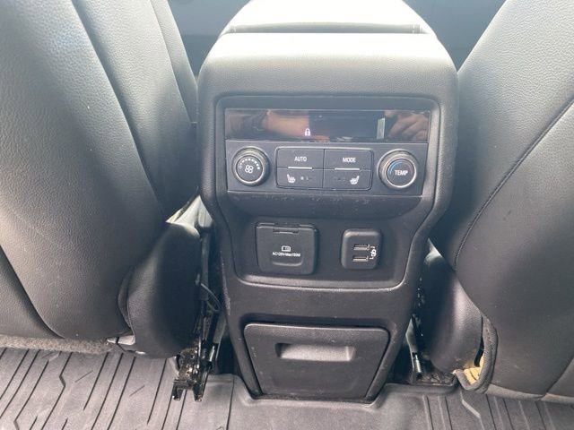 Used 2019 GMC Acadia Denali w/ Technology Package AWD/4WD image 25