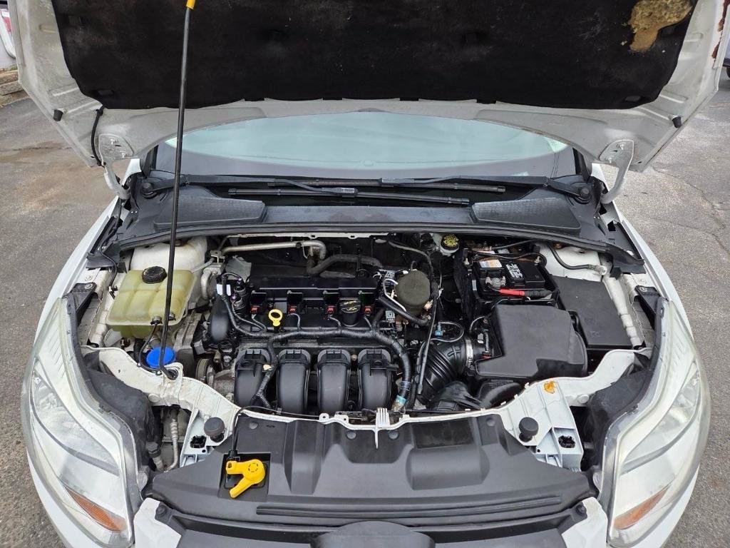 Used 2013 Ford Focus SE FWD image 9