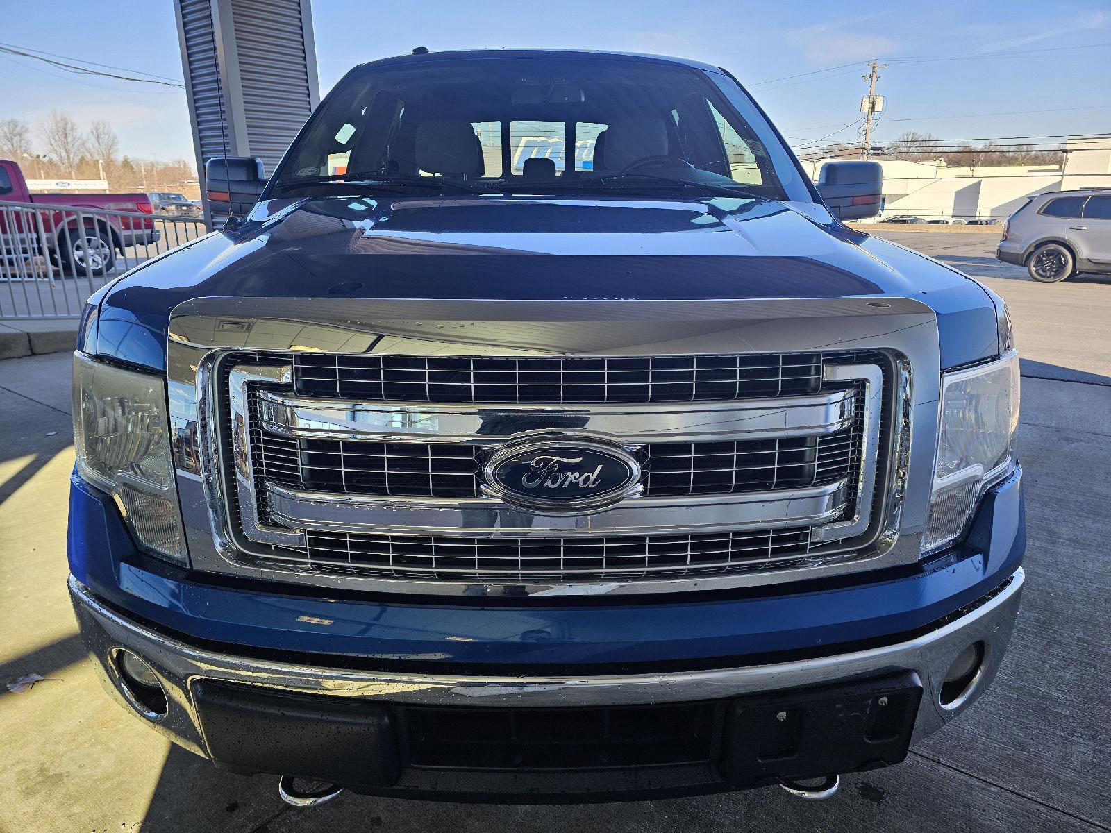 Used 2014 Ford F150 XLT w/ Equipment Group 302A Luxury AWD/4WD image 8