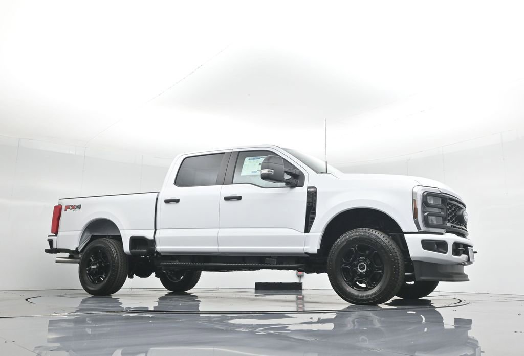 New 2026 Ford F250 XL image 3