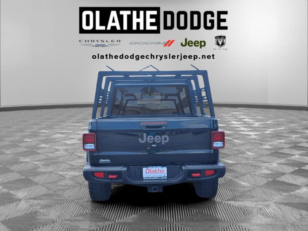 Used 2023 Jeep Gladiator Rubicon w/ Cold Weather Group AWD/4WD image 25