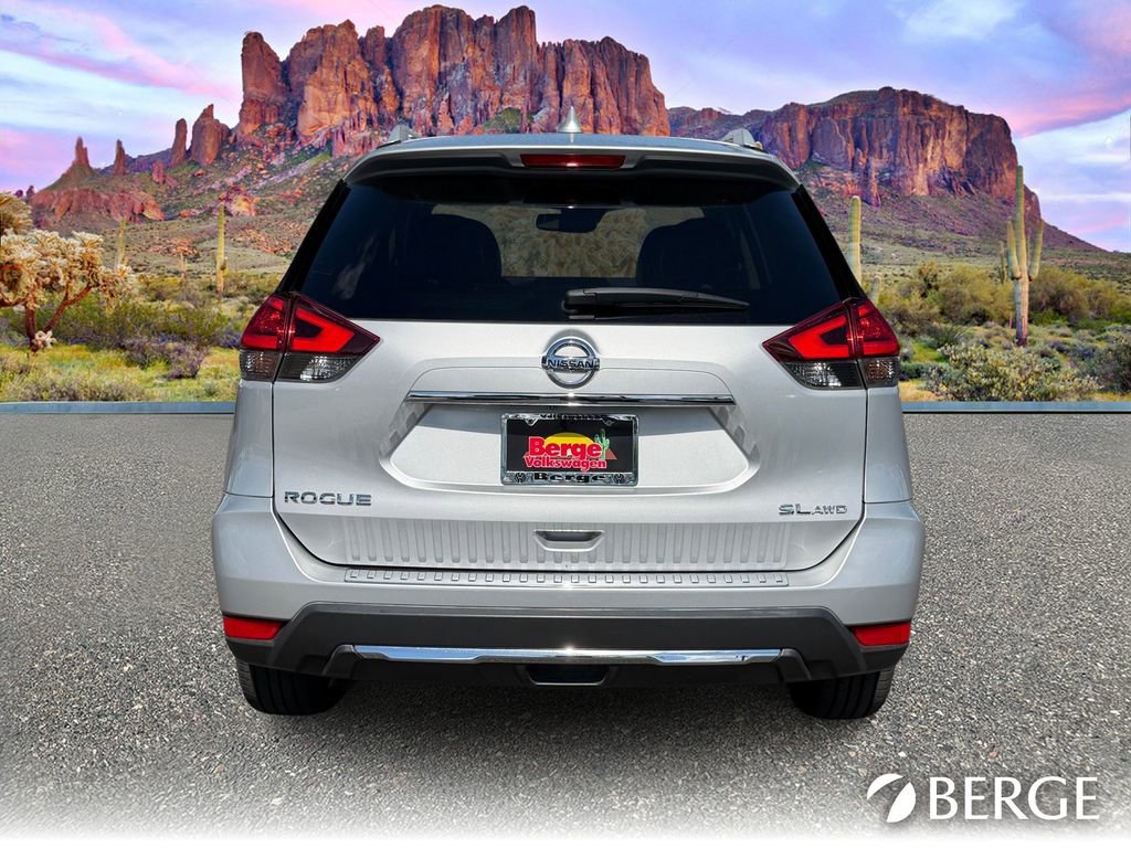 Used 2017 Nissan Rogue SL w/ SL Premium Package image 7