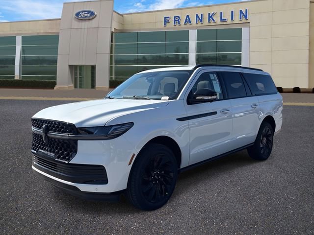 New 2026 Lincoln Navigator L Reserve w/ Jet Appearance Package AWD/4WD image 3