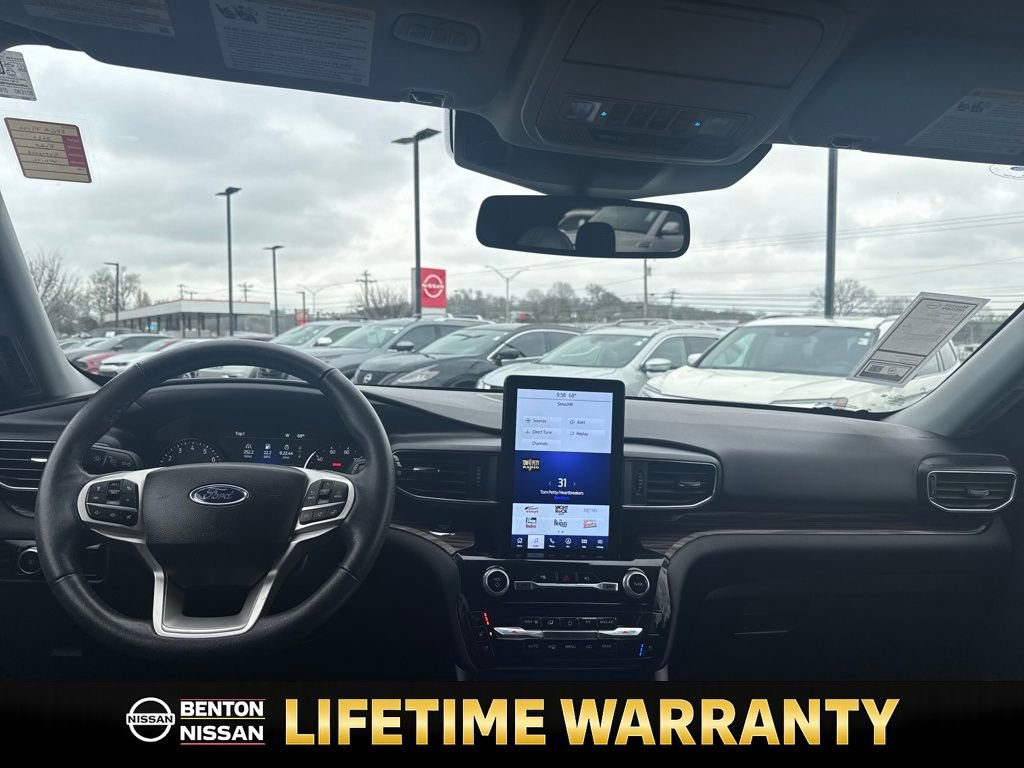 Used 2023 Ford Explorer Limited w/ Limited Technology Package image 14