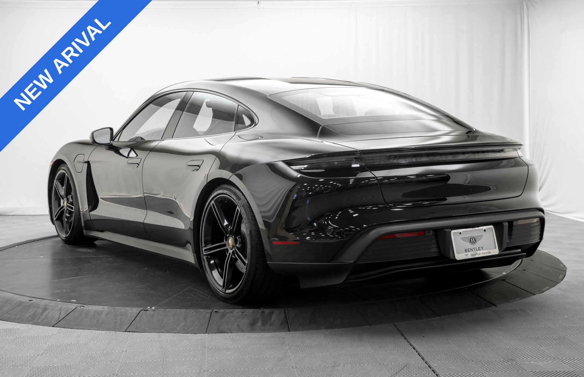 Used 2021 Porsche Taycan 4S AWD/4WD image 5
