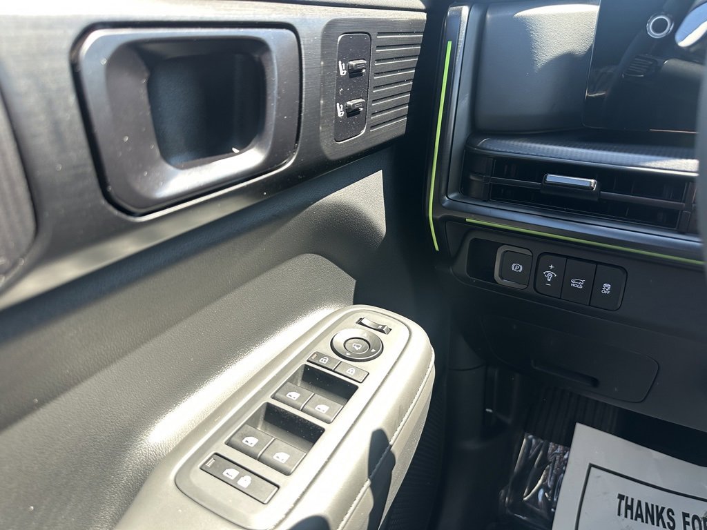 Used 2025 Hyundai Santa Fe Calligraphy image 18