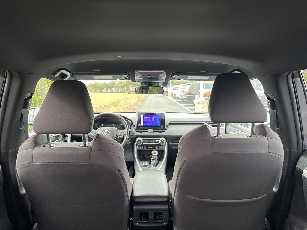 Certified 2025 Toyota RAV4 SE image 40