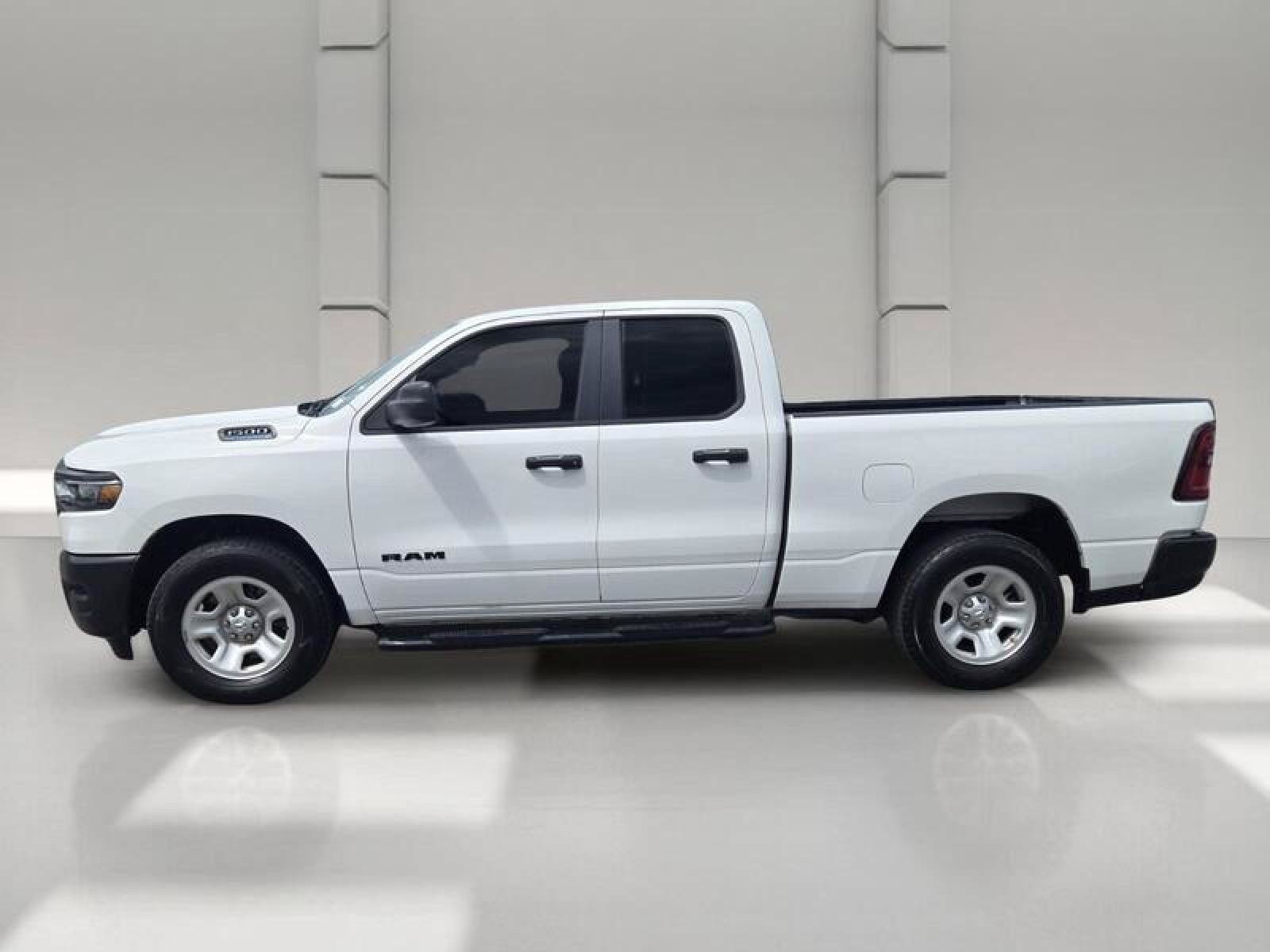 Used 2025 RAM 1500 Tradesman AWD/4WD image 4