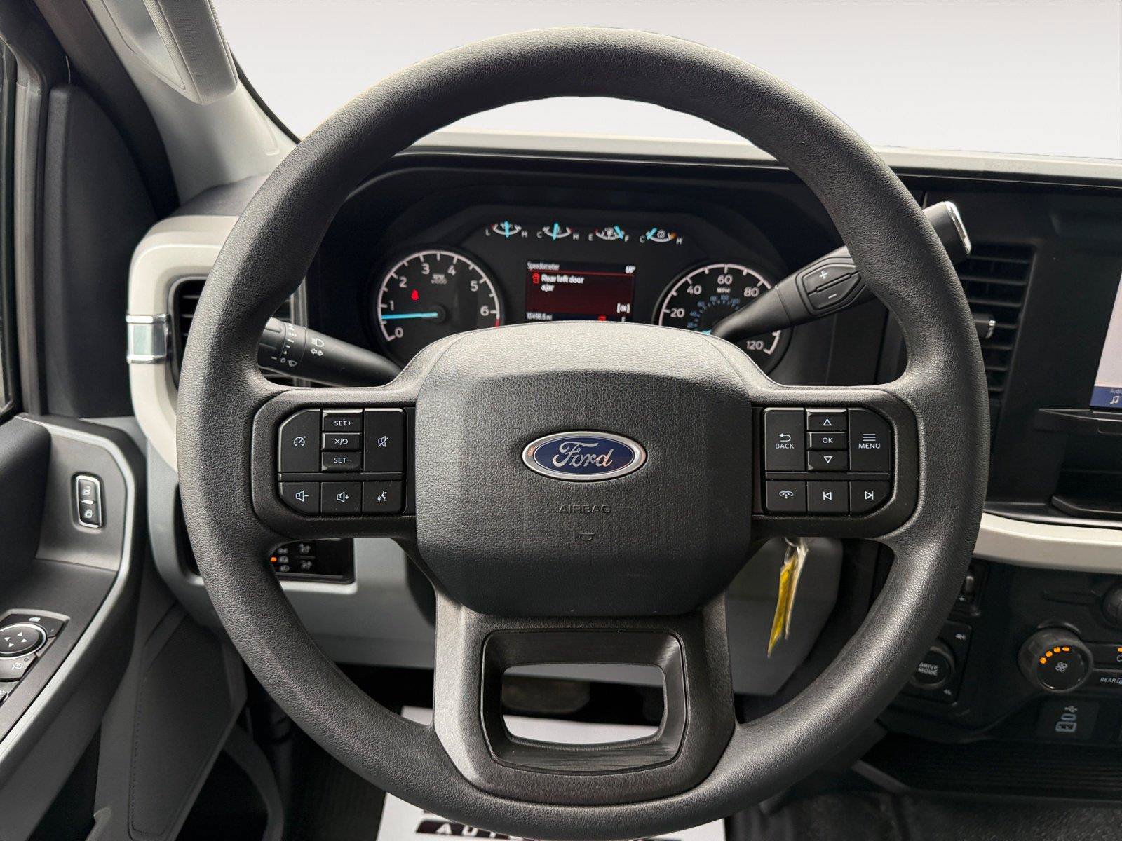 Used 2025 Ford F350 XLT w/ FX4 Off-Road Package AWD/4WD image 16