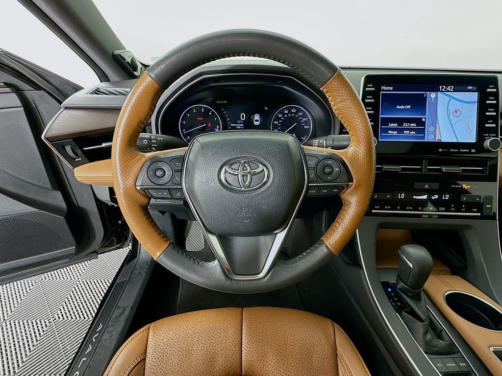 Used 2019 Toyota Avalon Limited w/ Advanced Safety Package FWD image 11
