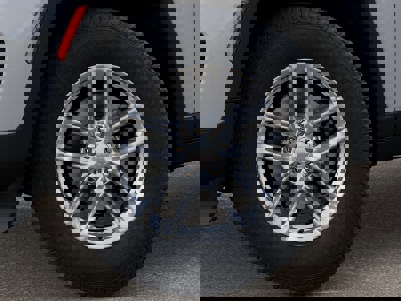 New 2025 Jeep Grand Cherokee Laredo X image 8