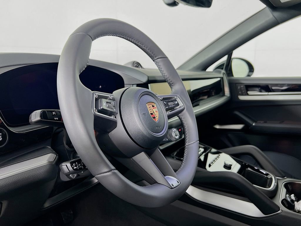 New 2026 Porsche Cayenne Coupe image 4