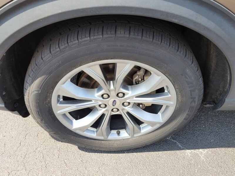 Used 2021 Ford Explorer XLT w/ Equipment Group 202A image 17