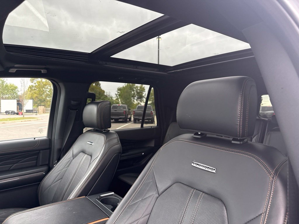 Used 2023 Ford Expedition Max Platinum AWD/4WD image 31