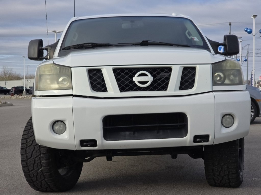 Used 2015 Nissan Titan PRO-4X w/ Pro-4x Luxury Package image 14