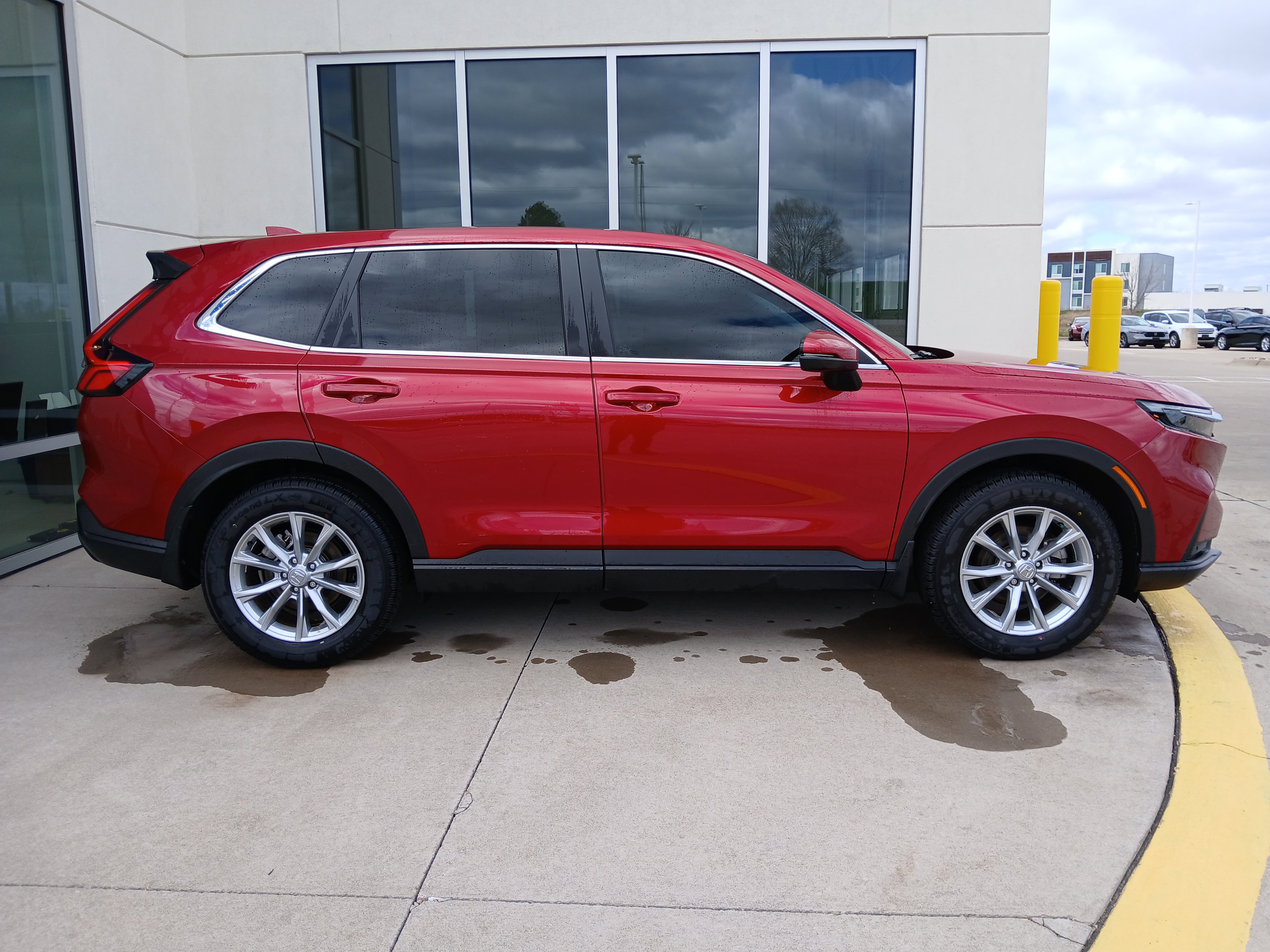 Used 2024 Honda CR-V EX-L image 6