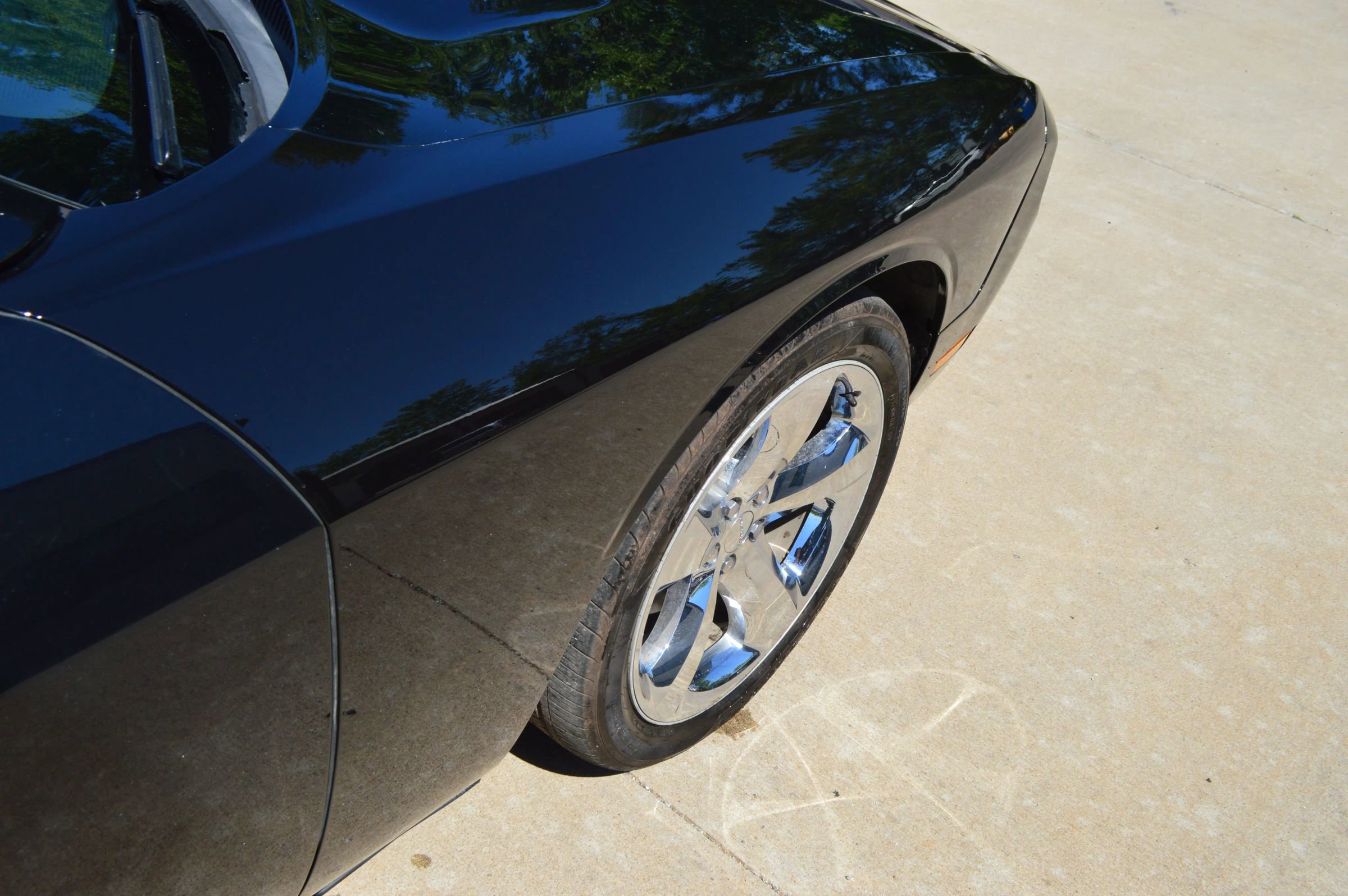 Used 2014 Dodge Challenger SXT Plus RWD image 10
