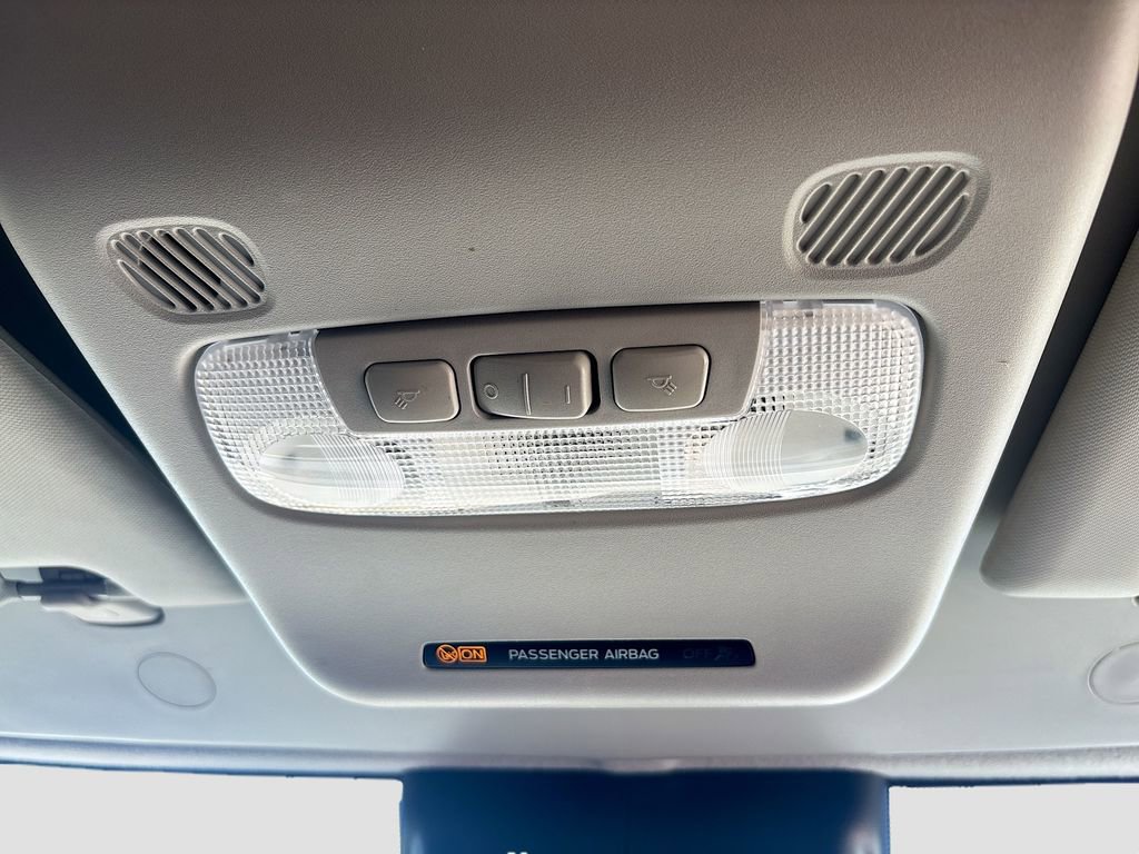 Used 2020 Ford Transit 250 Medium Roof image 28