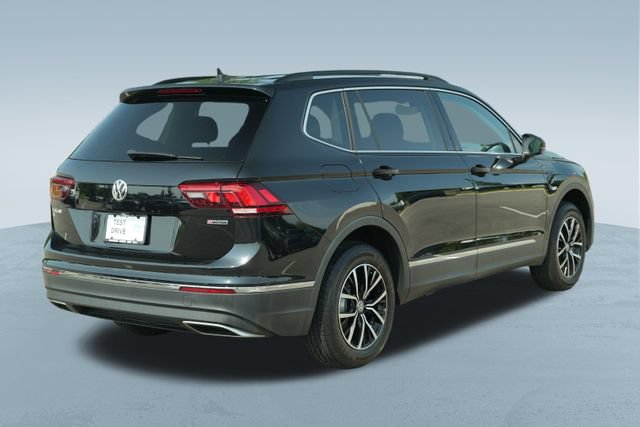 Used 2021 Volkswagen Tiguan SE AWD/4WD image 9