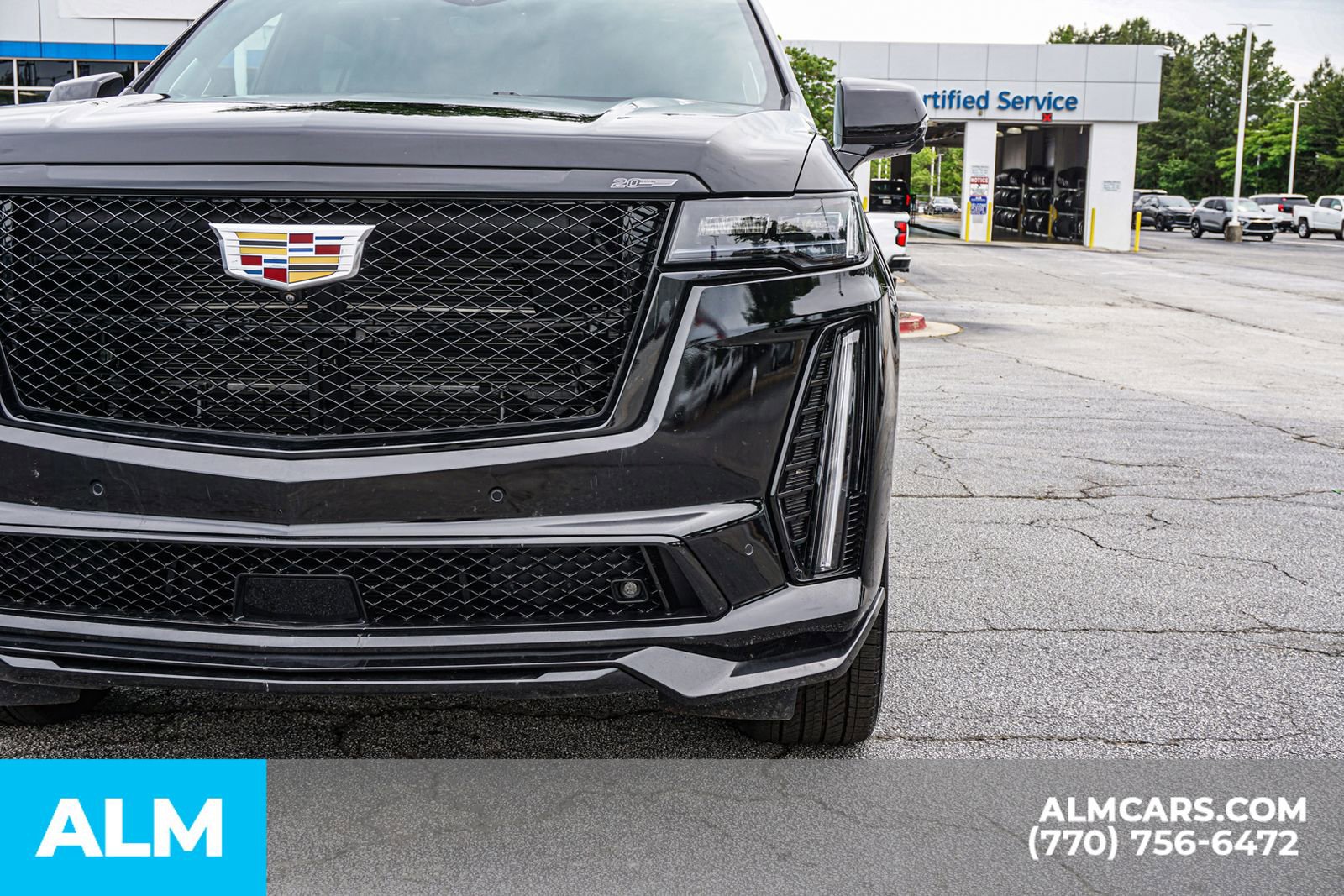 Used 2024 Cadillac Escalade ESV V AWD/4WD image 19