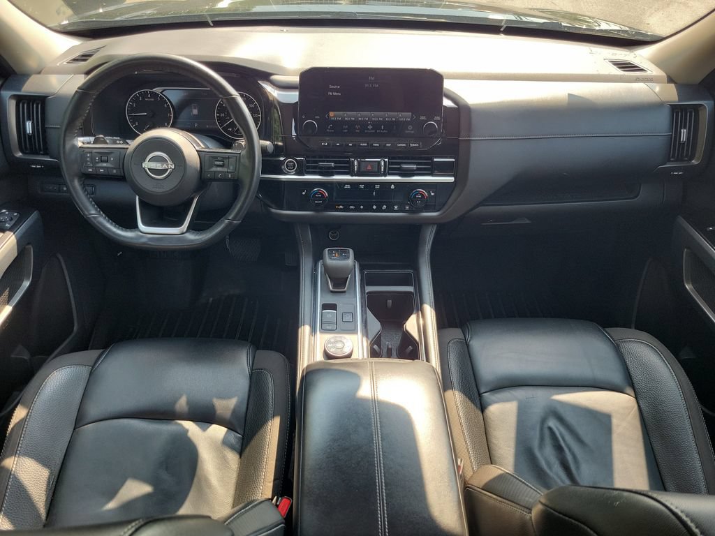 Used 2022 Nissan Pathfinder SL AWD/4WD image 12