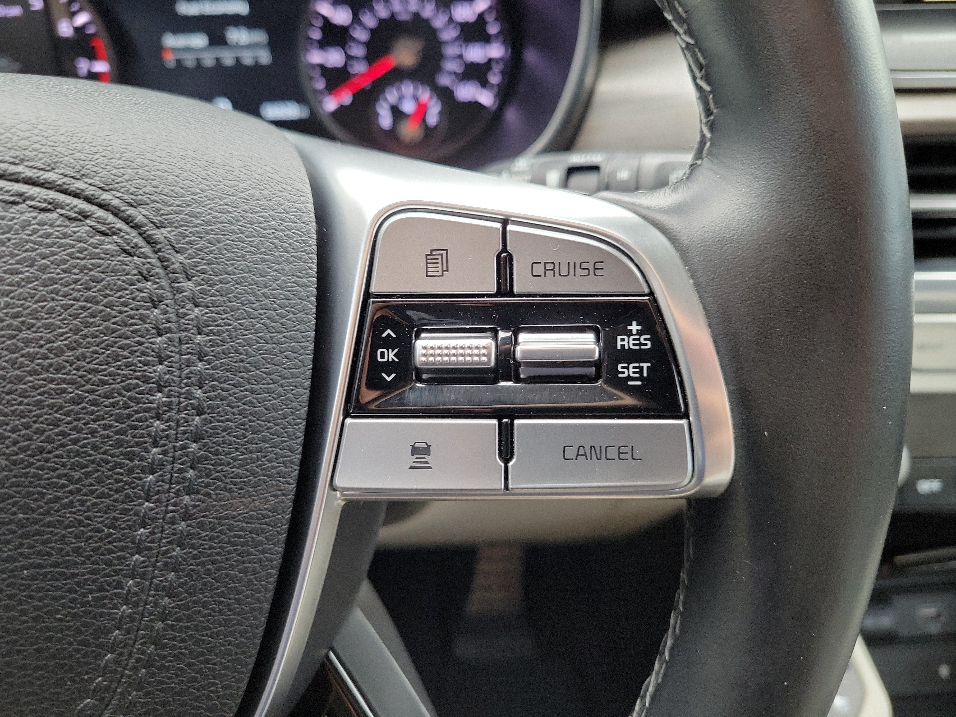 Certified 2022 Kia Telluride SX w/ SX Prestige Package AWD/4WD image 30