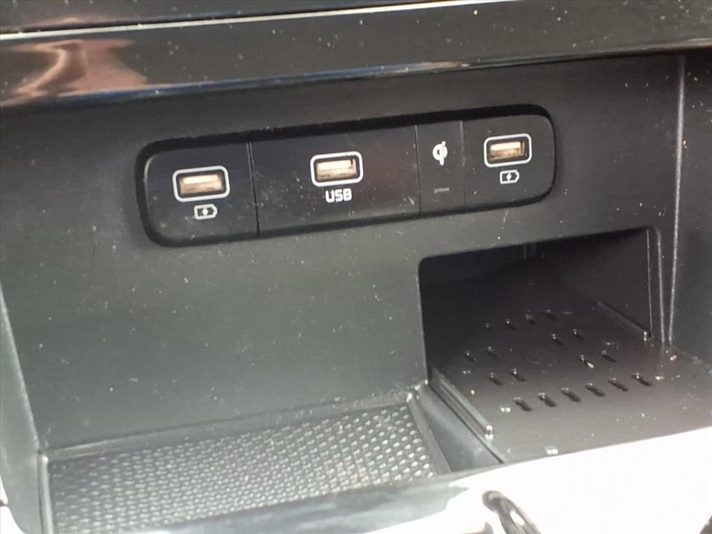 Certified 2022 Kia Carnival SX image 20