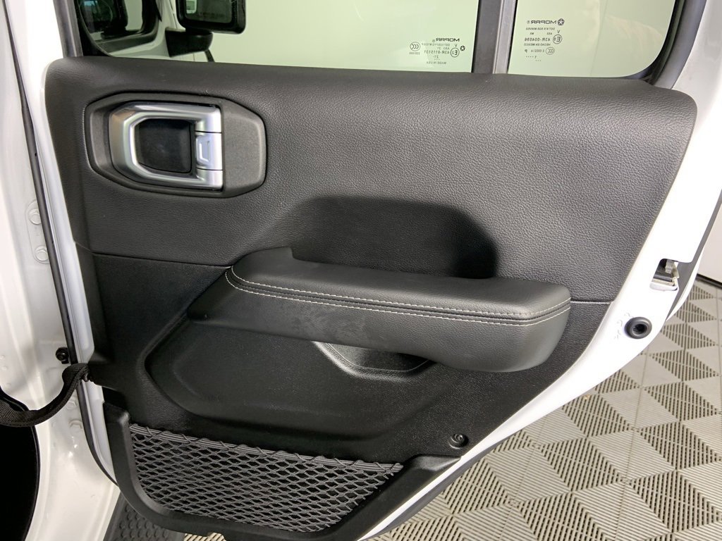 Used 2021 Jeep Wrangler Unlimited Sahara image 11