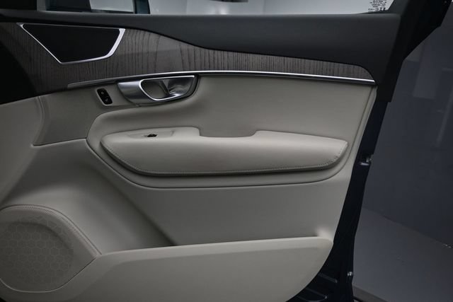 Certified 2024 Volvo XC90 B6 Plus w/ Protection Package Premier AWD/4WD image 30