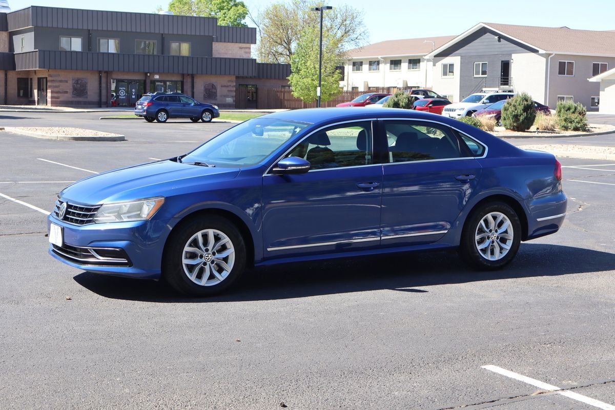 Used 2017 Volkswagen Passat 1.8T S FWD image 10