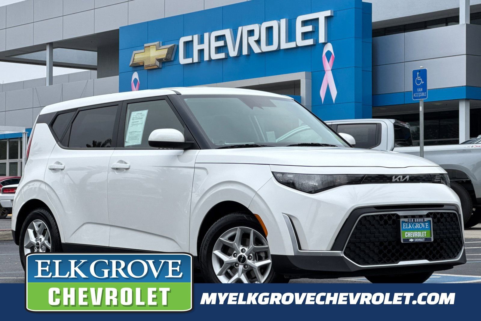 Used 2023 Kia Soul LX w/ LX Technology Package image 1