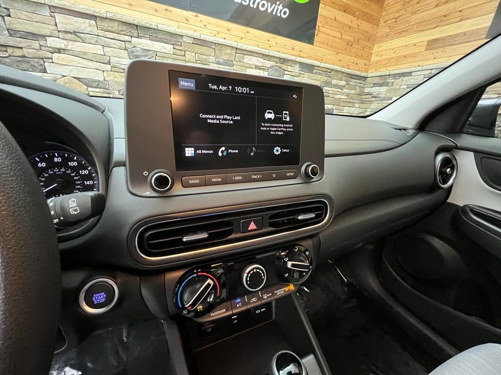 Used 2023 Hyundai Kona SEL w/ Cargo Package image 21