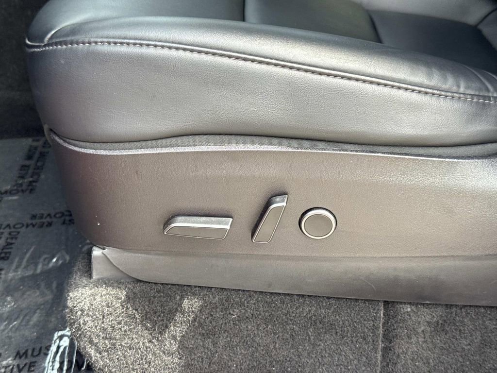 Used 2021 Tesla Model Y Long Range image 20