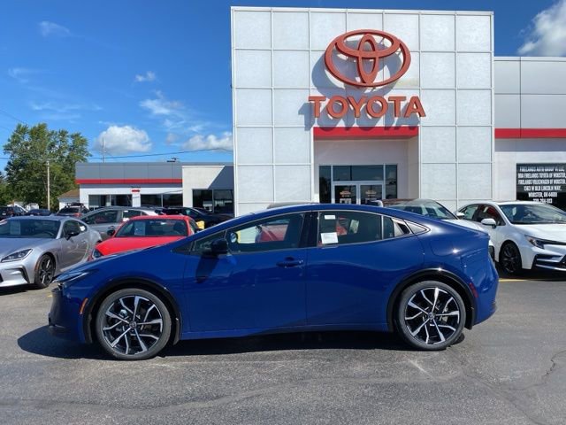 New 2025 Toyota Prius Plug-In Hybrid FWD image 13