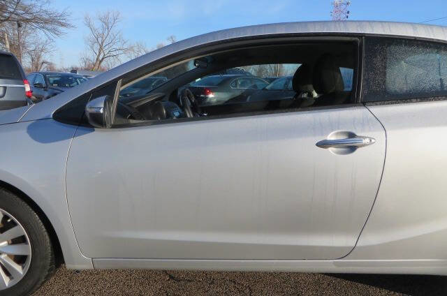 Used 2016 Kia Forte Koup EX FWD image 26