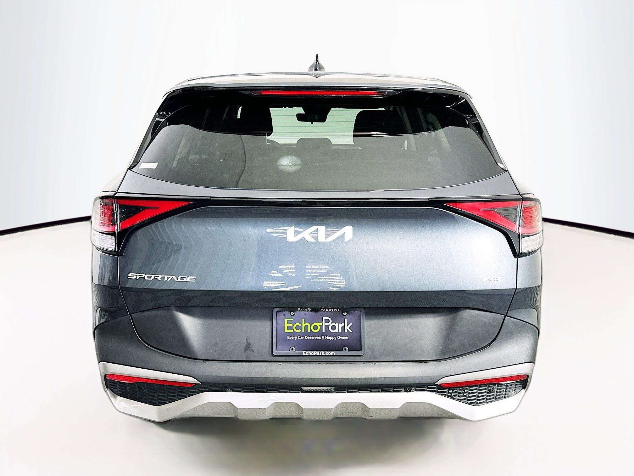 Used 2025 Kia Sportage LX image 7